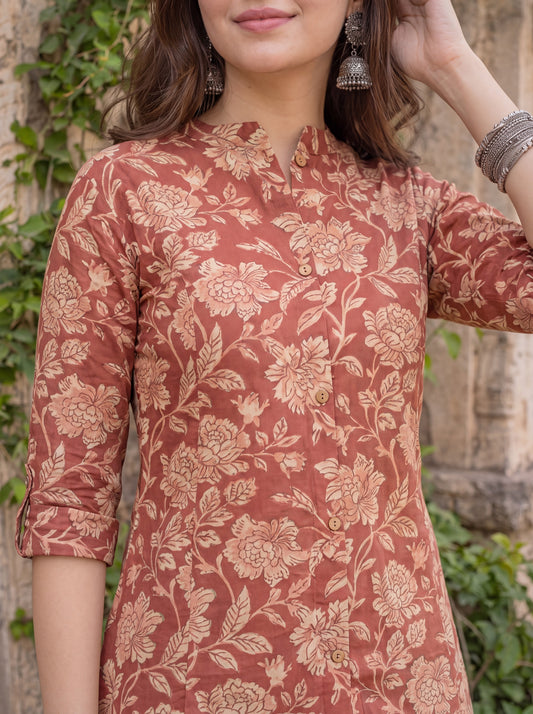 Madhavi Floral Print Cotton Short Kurti