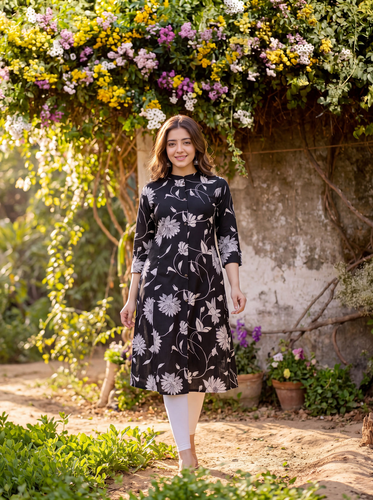 NAYRA | Monochrome Floral Kurta